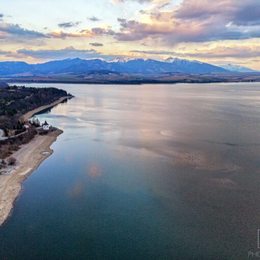 Kostolík na Liptovskej Mare