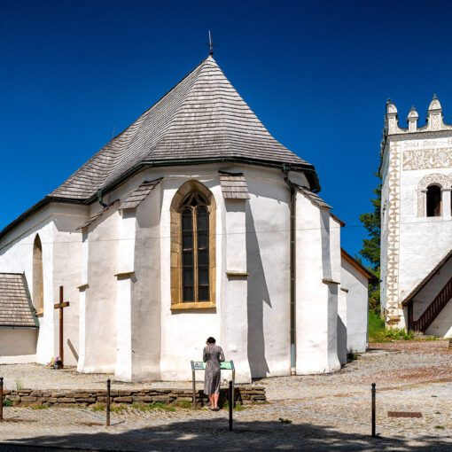 Kostol sv. Anny a zvonica v Spišškej Belej
