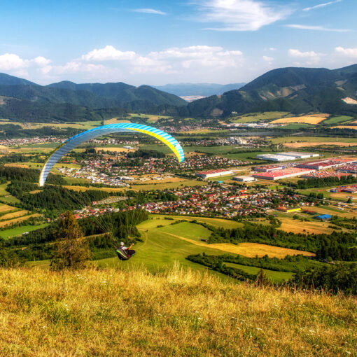 Paragliding na vrchu Straník