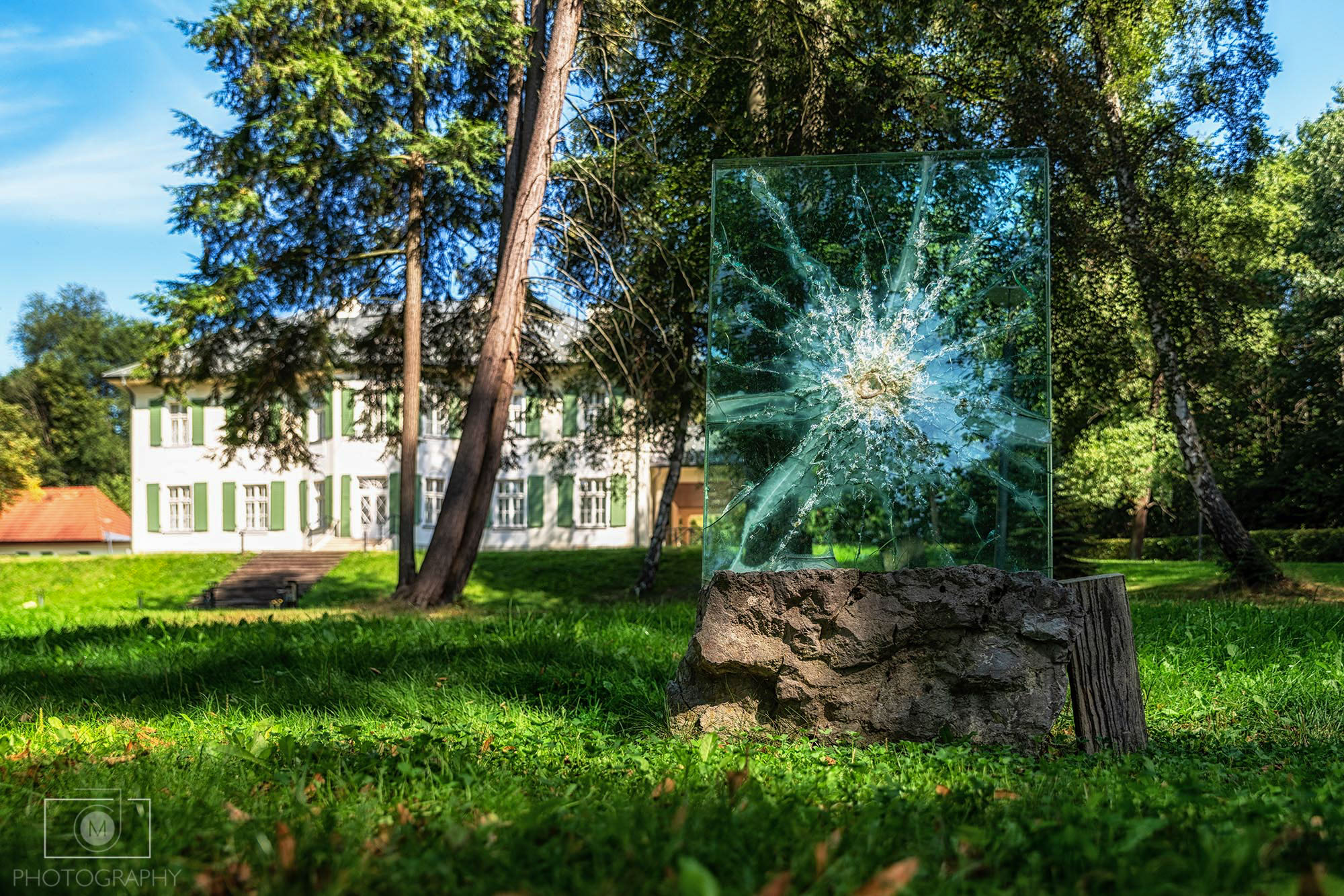 Park pri Kysuckej galérii v Osčadnici
