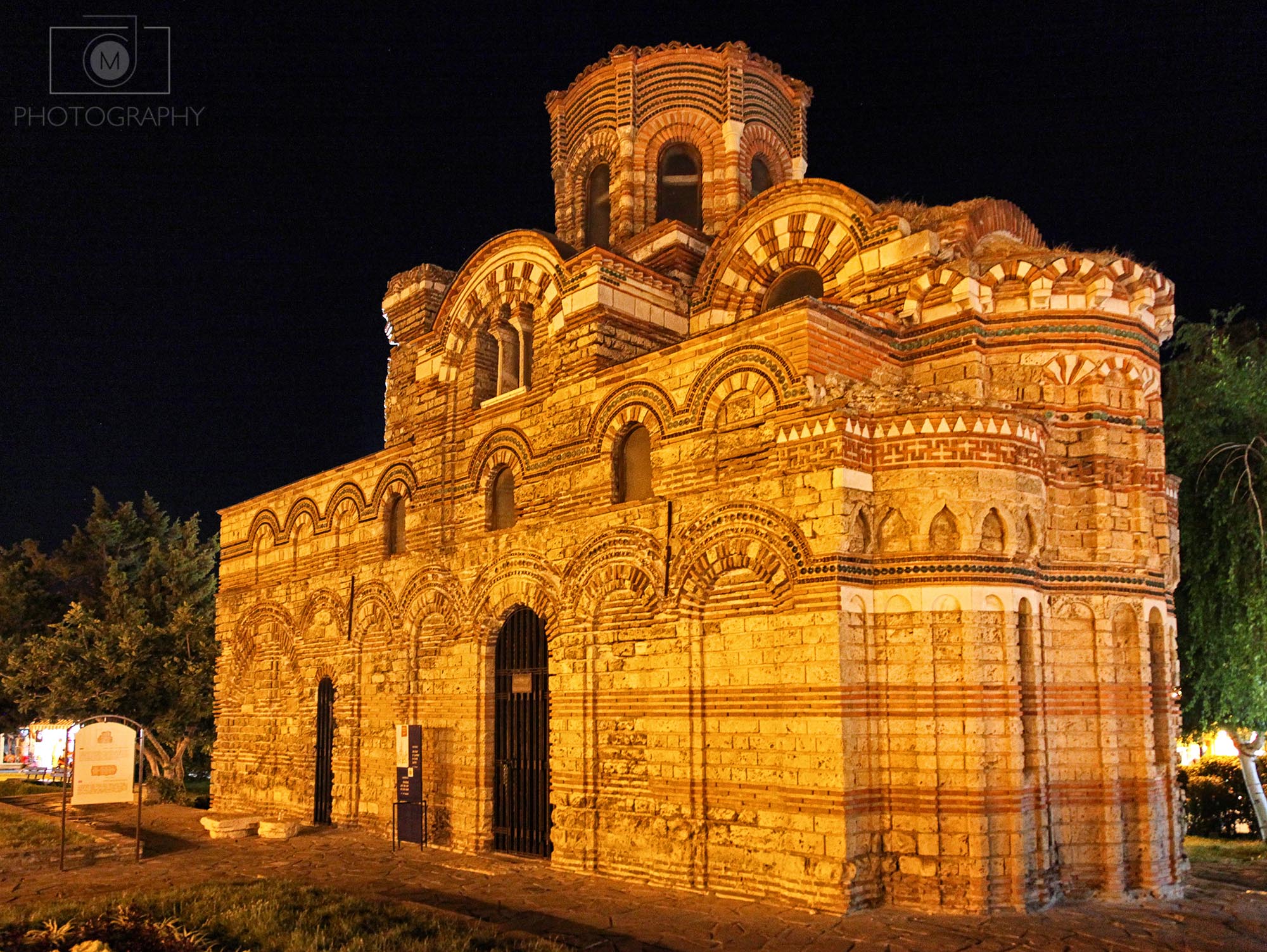 Nočný Nessebar, Bulharsko