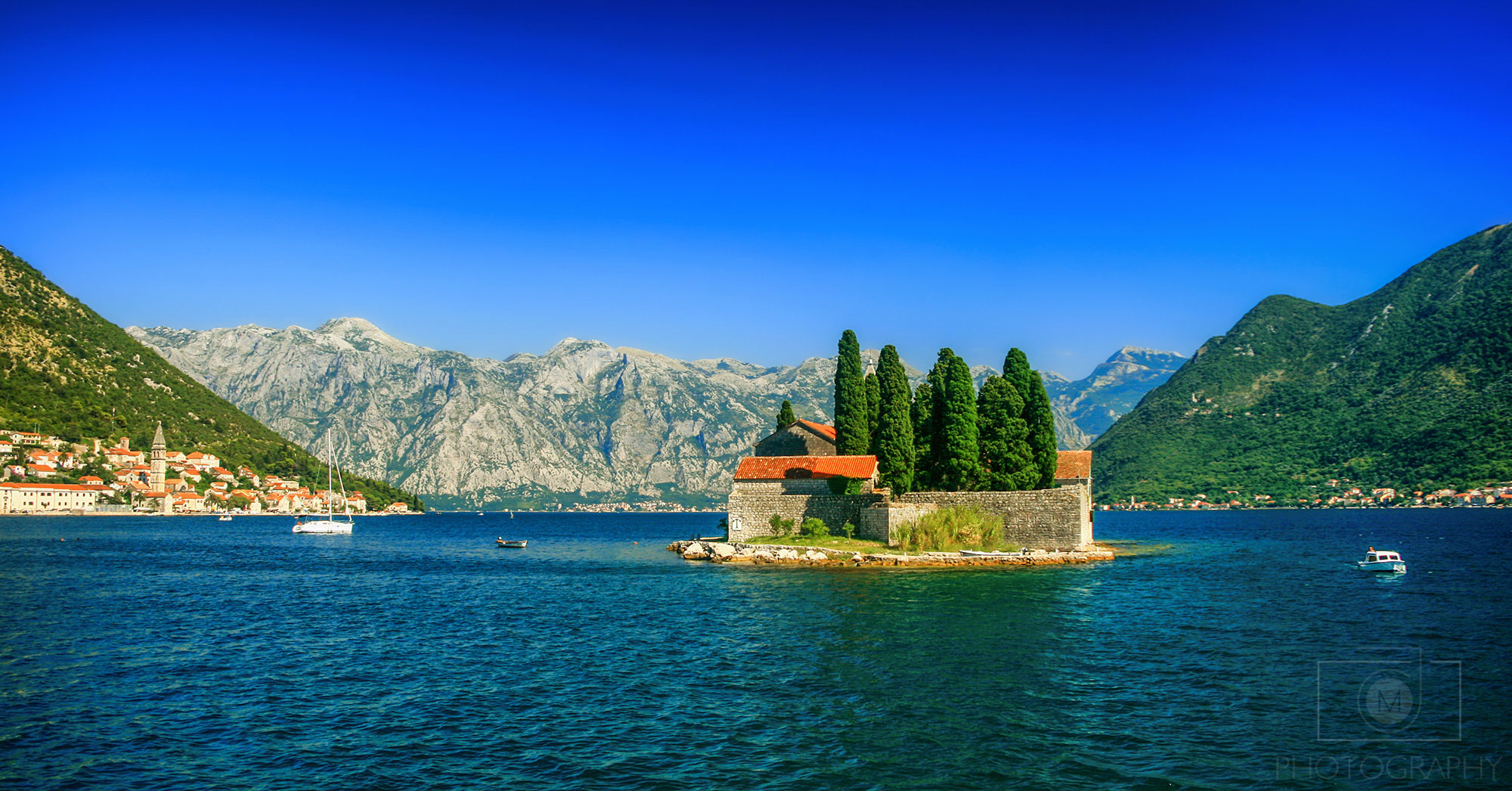 Kláštor na ostrovčeku v Kotorskom zálive, Čierna Hora