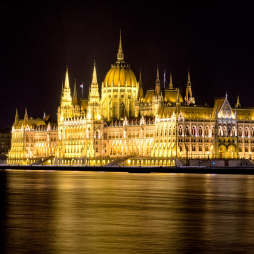 Budova maďarského parlamentu, Budapešt - Maďarsko