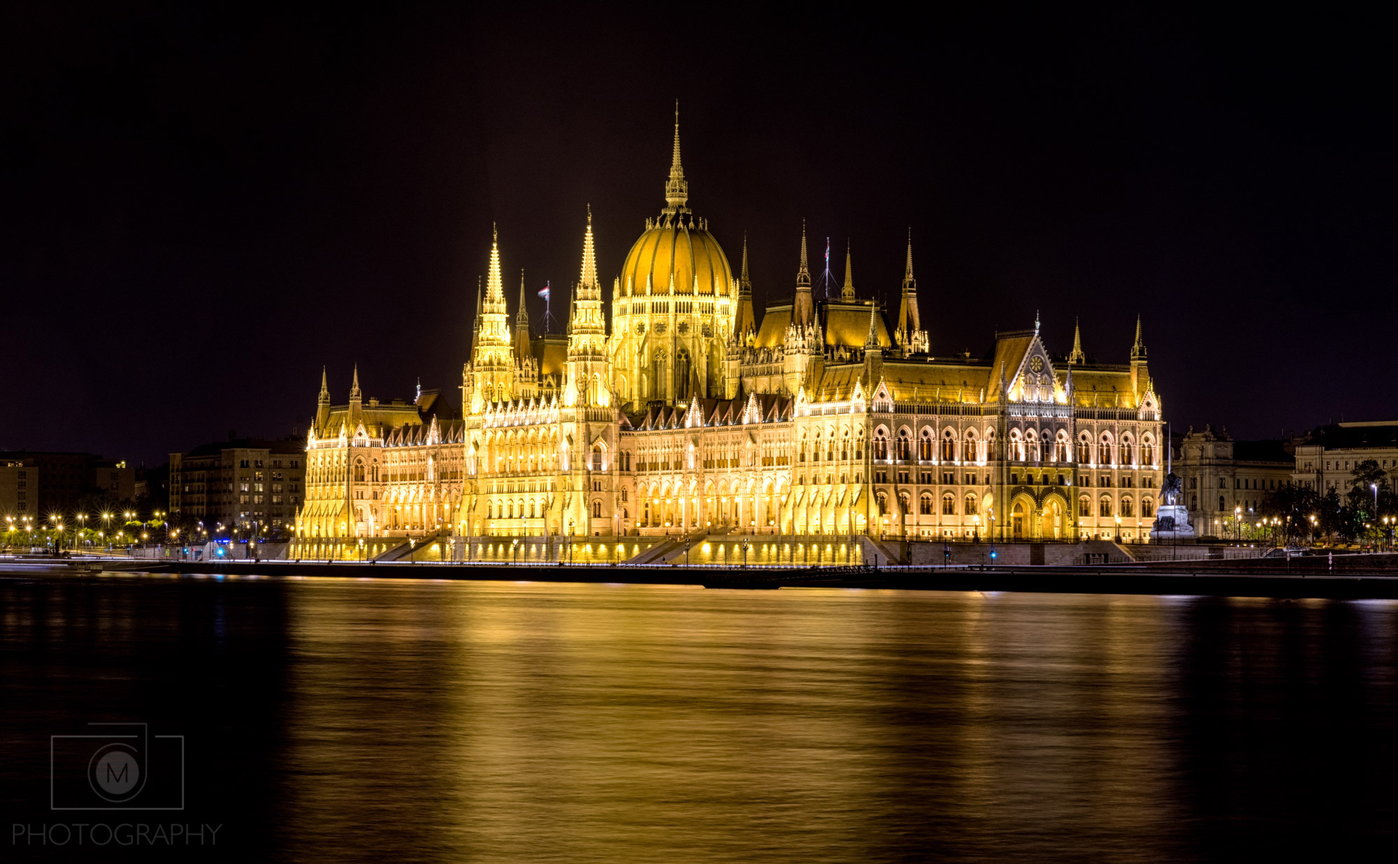 Budova maďarského parlamentu, Budapešt - Maďarsko
