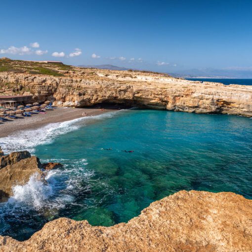 Pláž Spilies – ukrytý záliv s tyrkysovým morom na Kréte