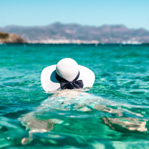 Relax v tyrkysovom mori – pláž Voulisma, Kréta