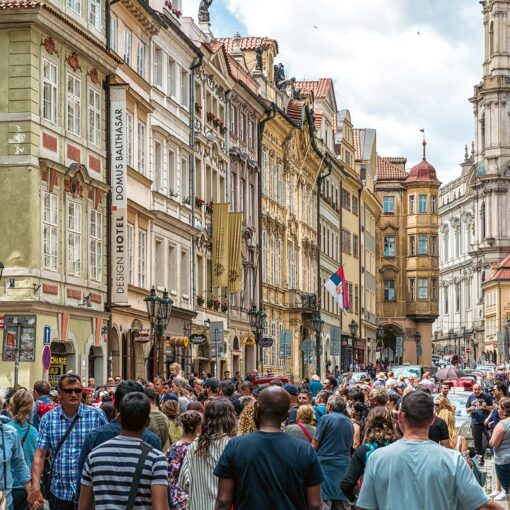 Turisti v Prahe