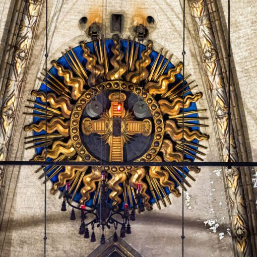 Posvätná relikvia - klinec z ukrižovania Ježisa Krista v katedrálo Duomo, Miláno