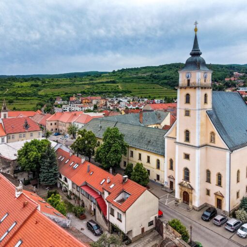 Kostol Sv. trojice, Sv. Jur